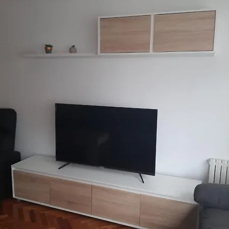 Piso Al Lado De La Playa, Apartamento *